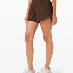 Lululemon hotty hot shorts high rise 4 inch size 6